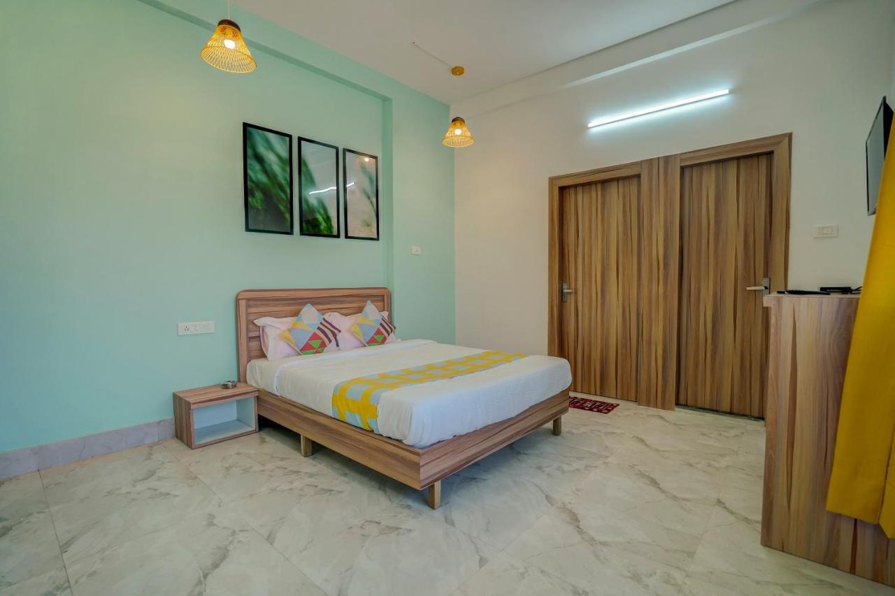 Oyo 79233 Hotel Hive Stays Kochi Dış mekan fotoğraf