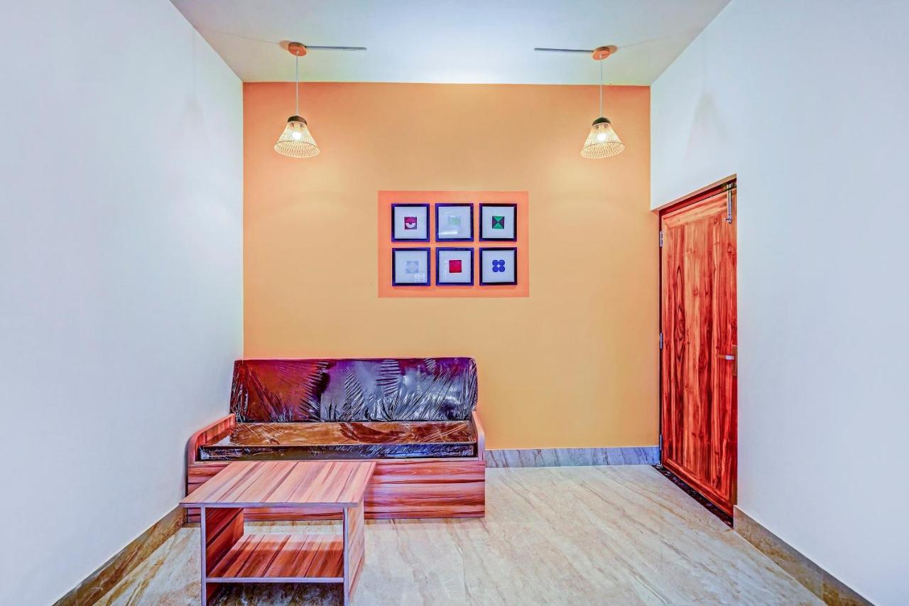 Oyo 79233 Hotel Hive Stays Kochi Dış mekan fotoğraf
